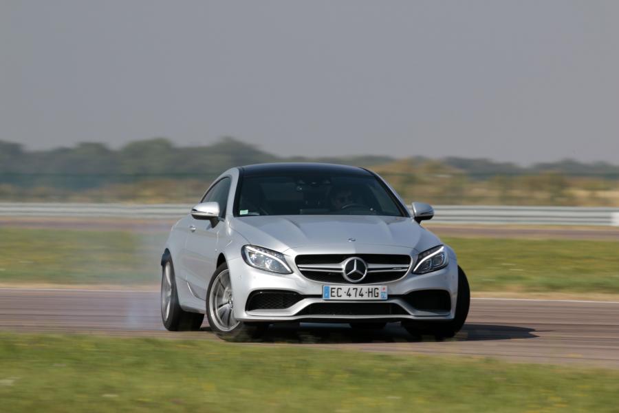  Mercedes-AMG C63 Coupe 2016 года  (WW) (фото 3 из 19)